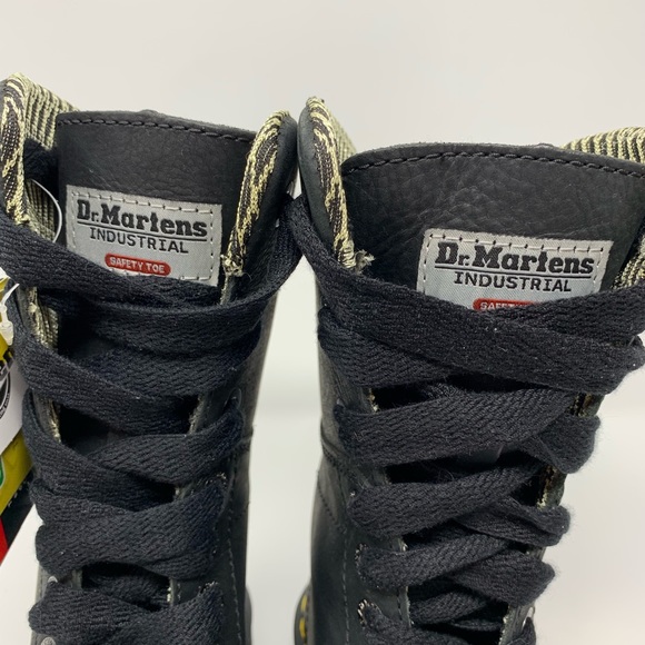 Nwt! Dr. Martens Work Leah Steel Toe Boot size 5 - Picture 8 of 8